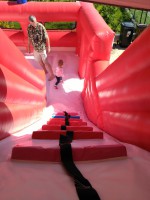 /album/fotogalerie-nafukovaci-skluzavka-hasicske-auto/img-20170605-095121-jpg/