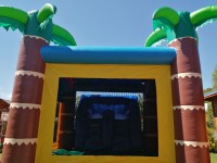 /album/skakaci-hrad-se-skluzavkou-tropic/img-20200522-132309-jpg/