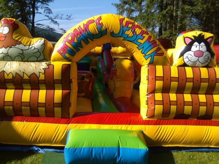 "FARMA" - čelní pohled