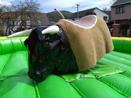 Elektrický "RODEO BÝK" - Atrakce Jeseník