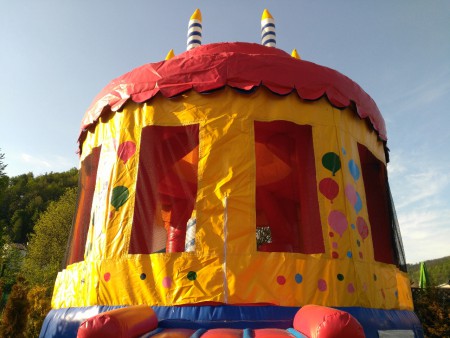 skákací hrad "DORT" - Atrakce Jeseník