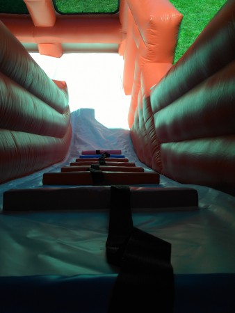 Skluzavka "HASIČSKÉ AUTO" - ATRAKCE JESENÍK