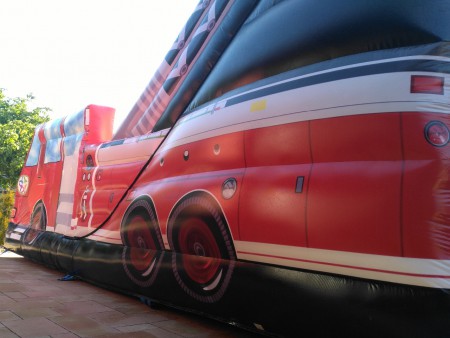 Skluzavka "HASIČSKÉ AUTO" - ATRAKCE JESENÍK