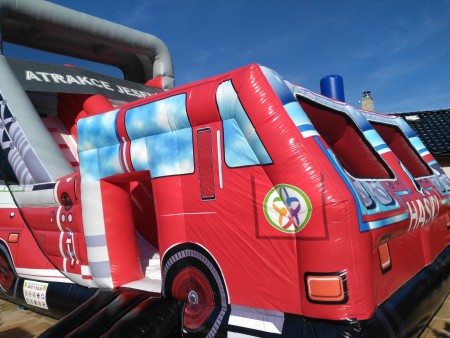 Skluzavka "HASIČSKÉ AUTO" - ATRAKCE JESENÍK