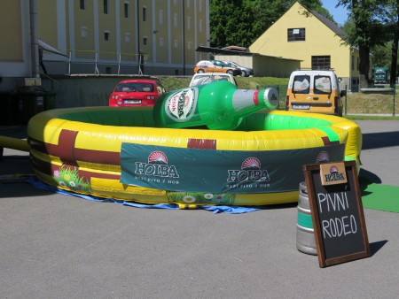 Akce "HOLBÁCI ŠERÁCI" - "PIVNÍ LÁHEV", ATRAKCE JESENÍK