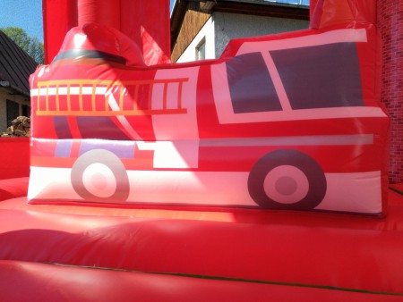 Skákací hrad "HASIČSKÁ ZBROJNICE" - Atrakce Jeseník