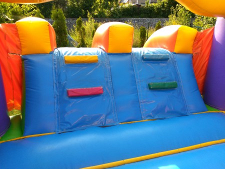 Skákací hrad se skluzavkou "KOMBO"